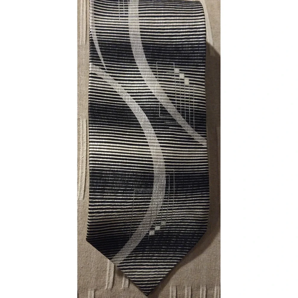 Enrico‎ Capucci 100% Silk Mens Tie